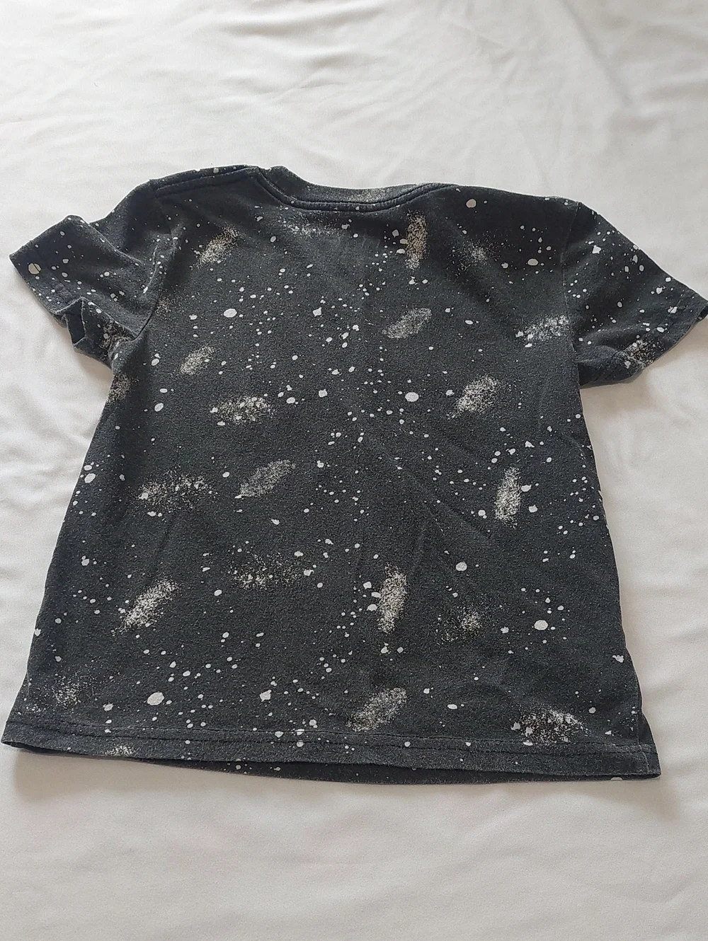 Nintendo Black 'Boo!' Super Mario Graphic Tee with Yellow & Red Accents.Size XS